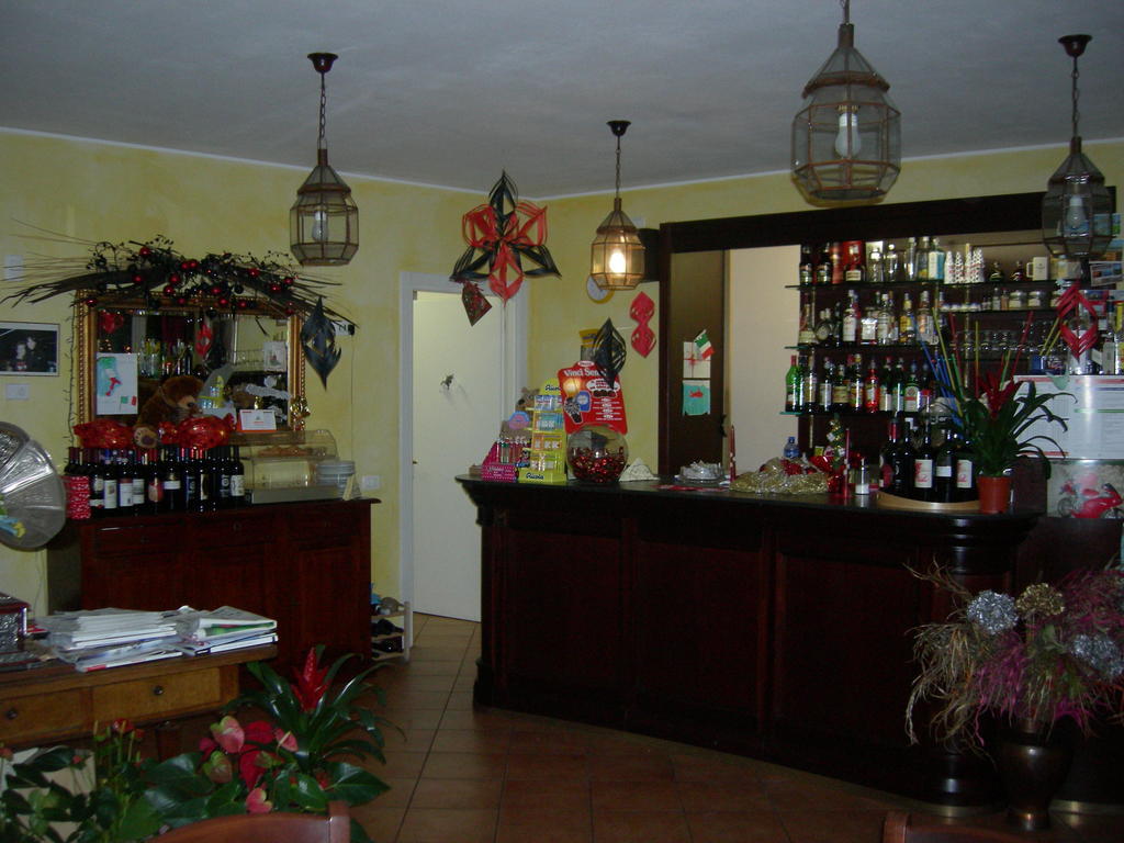 Caffe Del Viaggiatore Вальсольда Экстерьер фото